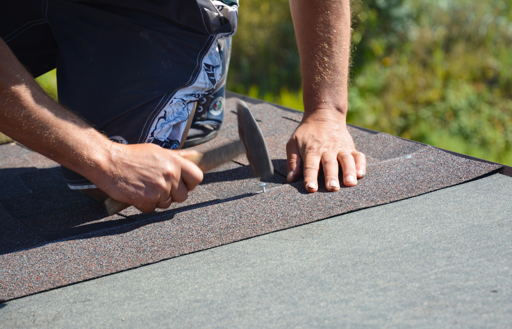 How a Roof Replacement Company Helps Prevent Water Damage